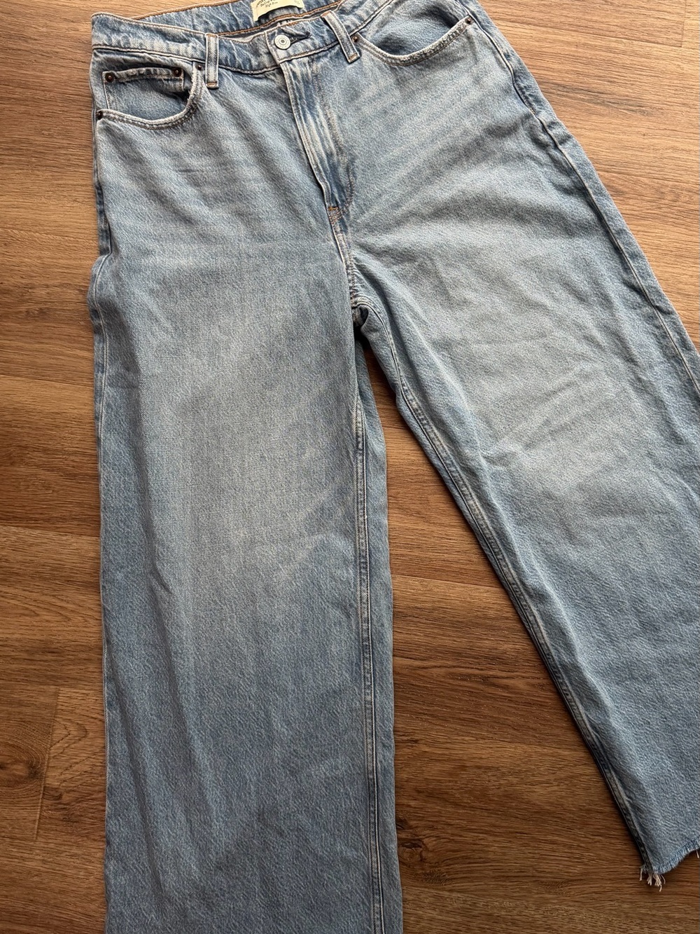 Abercrombie & Fitch Wide Leg Crop Jeans size 4 - Picture 3 of 7